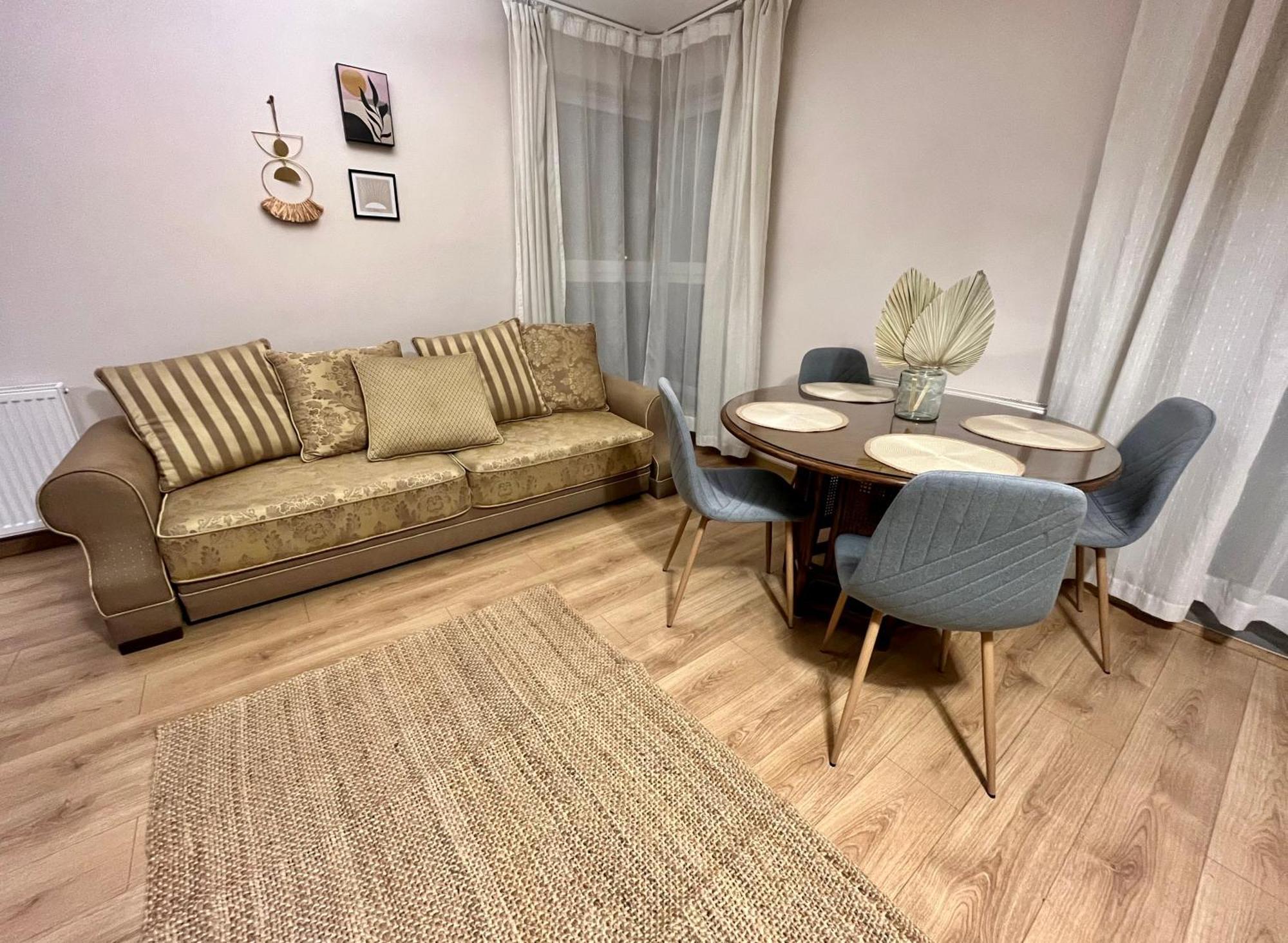 Oldtown Retro Apartment By Marina With Balcony For 6 People Gdansk Ngoại thất bức ảnh