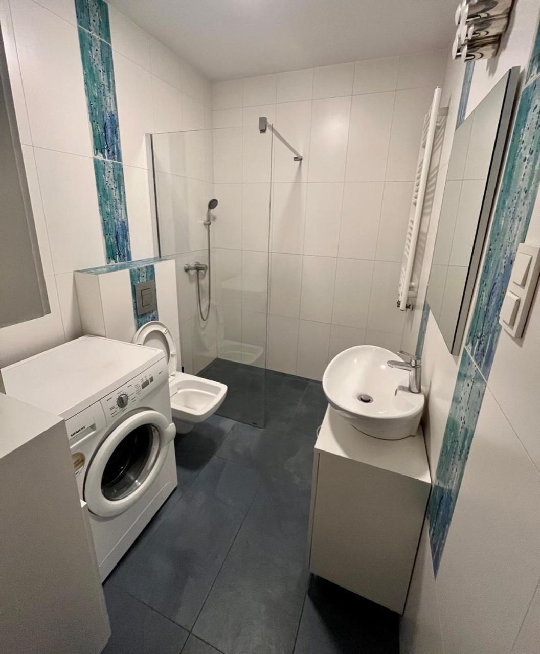 Oldtown Retro Apartment By Marina With Balcony For 6 People Gdansk Ngoại thất bức ảnh
